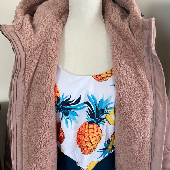 Lucky Brand Hooded Dusty Rose Quilted Puffer Coat - Picture 5 of 10